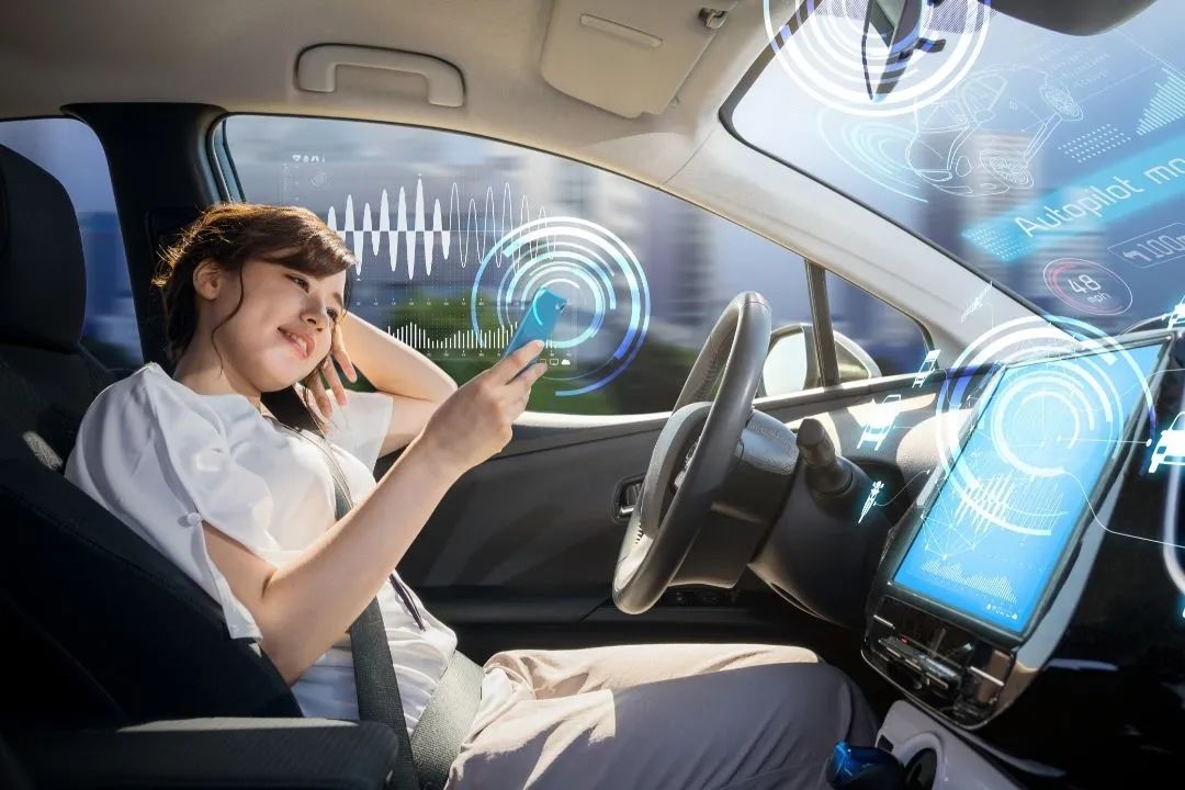 汽車智能化：智能座艙加速，自動駕駛爬坡(圖1)