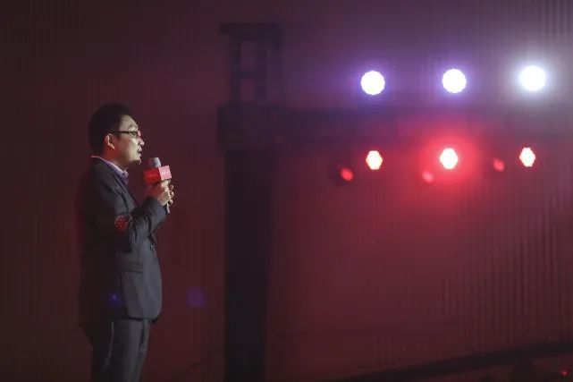 黃崢張一鳴，踏入同一條河流：生命科學(xué)的世紀(jì)來了？(圖1)